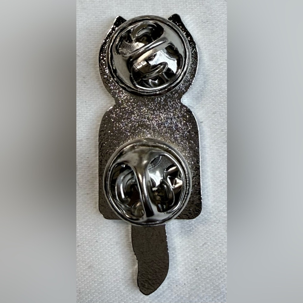Kit-Kat Clock Pin or Brooch - Picture 3 of 3